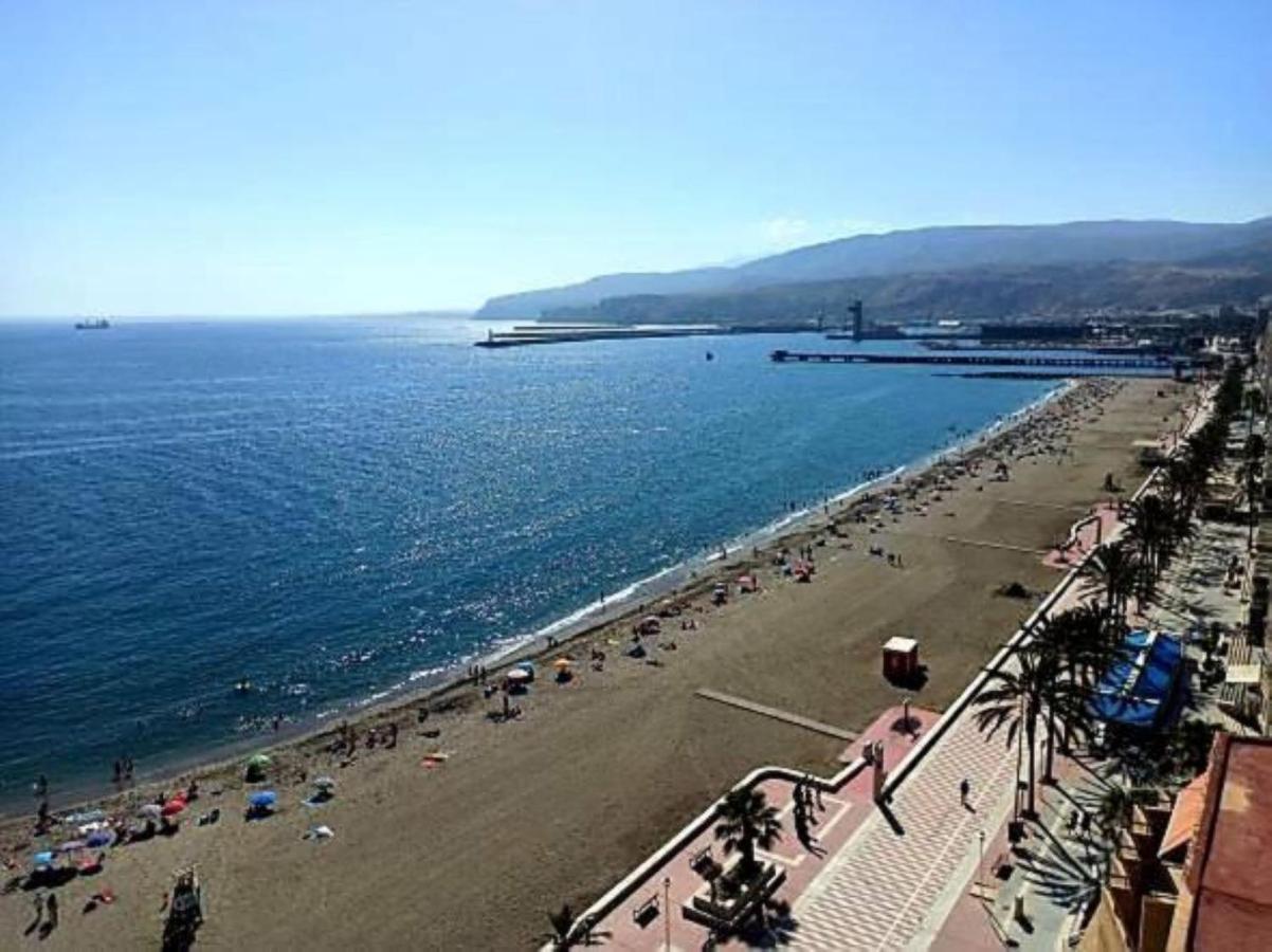 Increible Atico Con Vistas A La Bahia De Almería Dış mekan fotoğraf